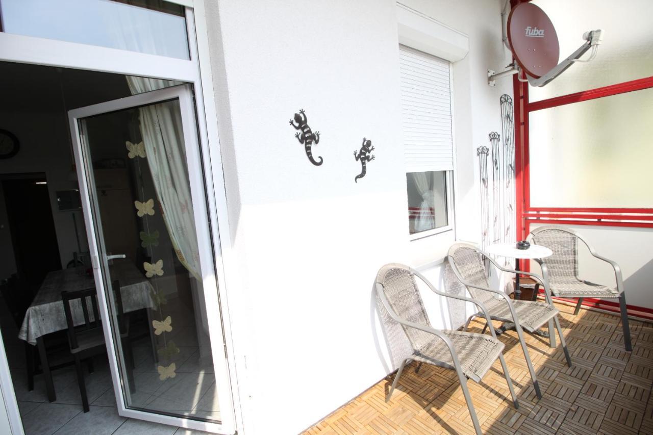 Schöne 3 Wohnung, Nähe Messe, Balkon